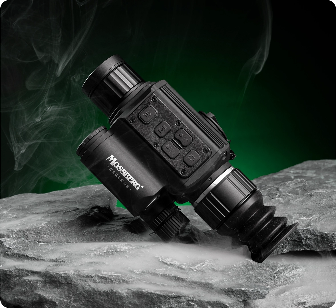 Демонстрация навигационных кнопок тепловизионного прицела Mossberg Eagle S25 LRF на правой стороне.